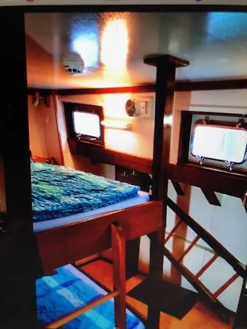 Schiff Ahoy, Hotelschiff, Hausboot, Boot, Passagierschiff